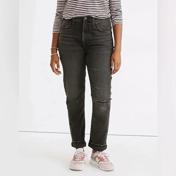 Madewell The High-Rise Slim Boyjean in Caton Wash: Ripped-Knee Edition - Picture 1 of 9